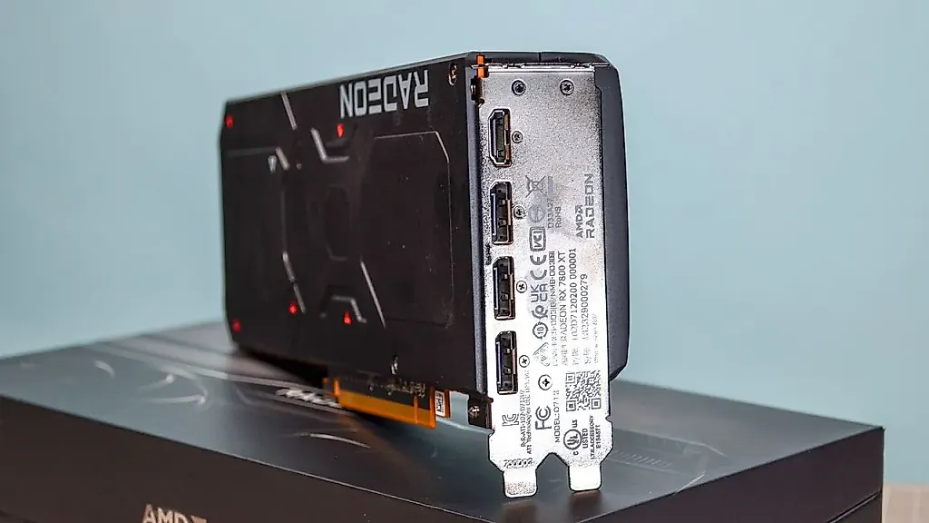 AMD случайно раскрыла FSR 4: владельцы RX 7000 получают шанс?