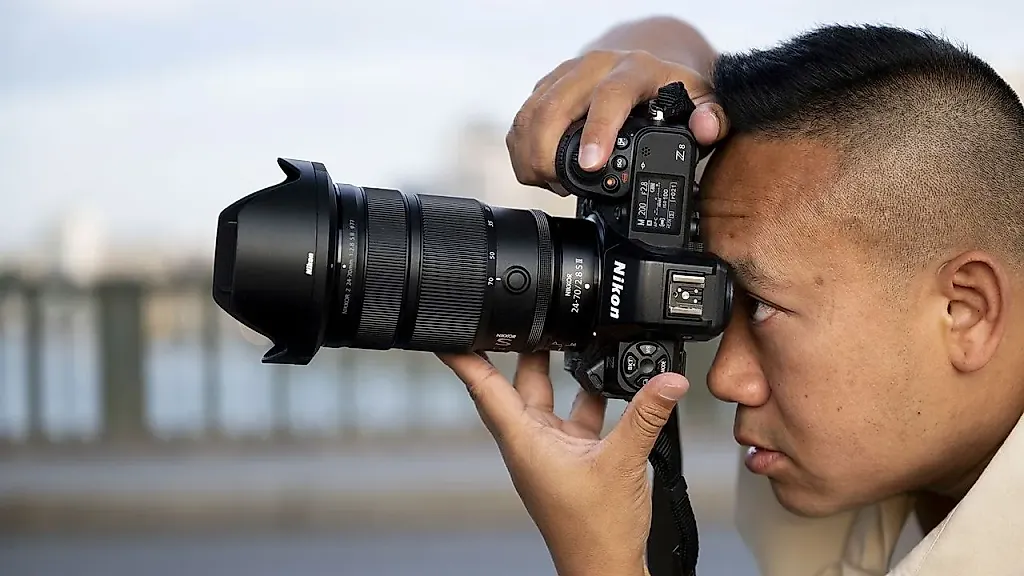 Nikon анонсировал второе поколение легендарного объектива 24-70mm f/2.8 S II для Z-камер