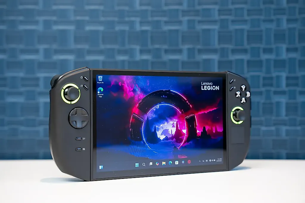 Официально представлен Legion Go 2: Портативный ПК Lenovo теперь ещё дороже и мощнее