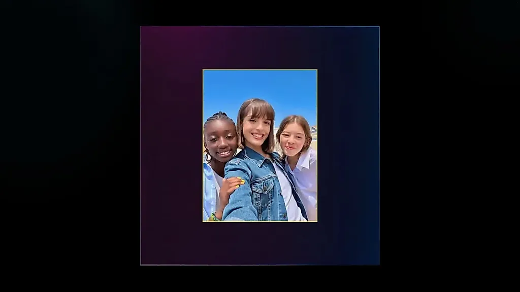 Apple запустила эпоху "Center Stage": смартфоны теперь сами решают, как сделать вам селфи покруче