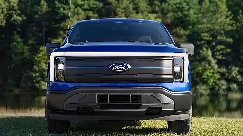 2026 Ford F-150 Lightning STX: Электрический вездеход, который ждали