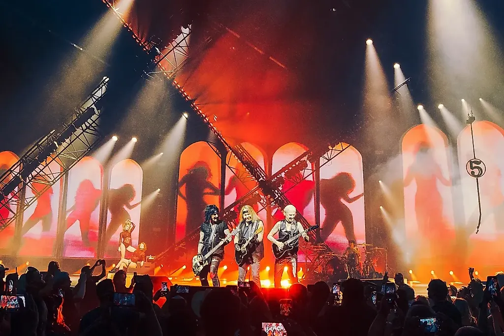 Mötley Crüe: Памяти Оззи и триумф Вегаса