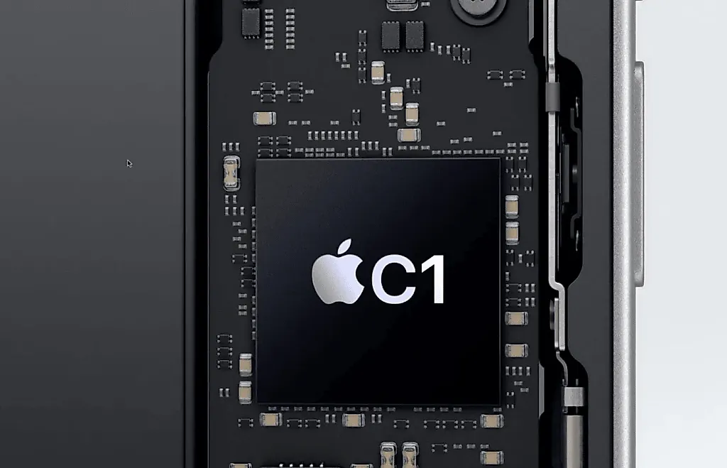 Apple: новый модем, старые шутки и судьба iPhone