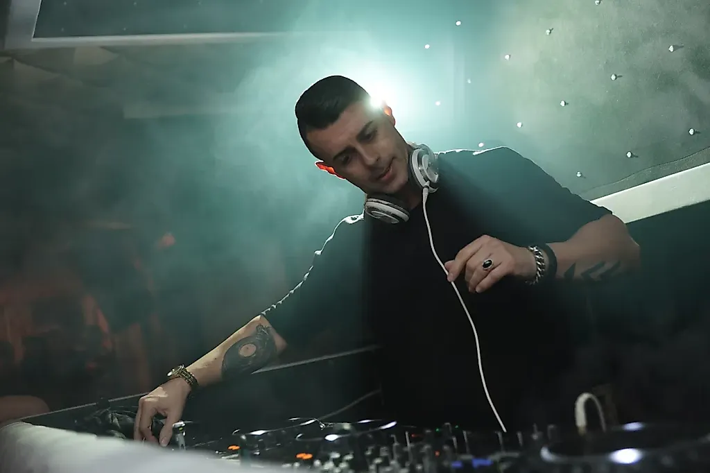 Spotify интегрируется с DJ-платформами – теперь ваши плейлисты реально могут стать смыслом вечеринки!