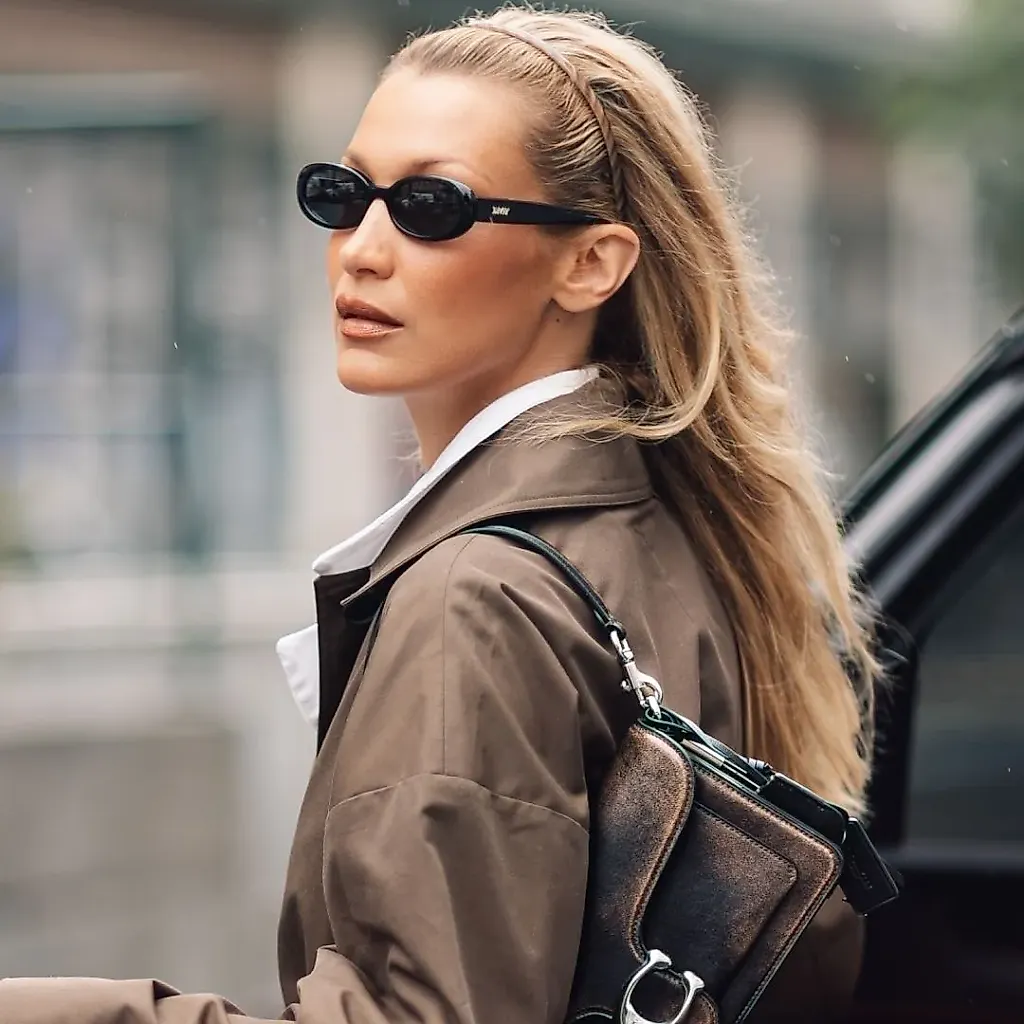 Белла Хадид и сумка Coach: дебют до старта Недели моды в Париже
