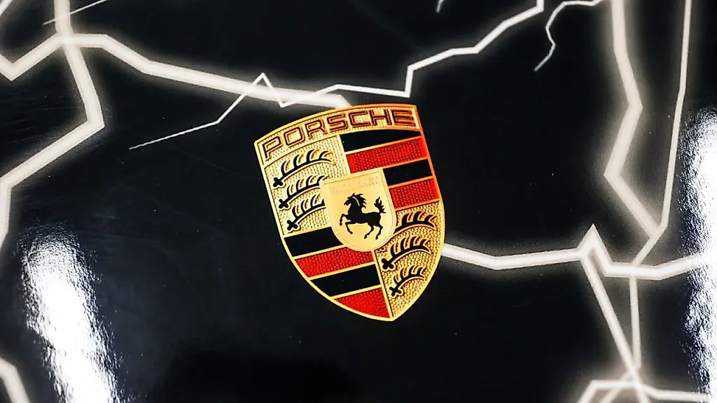 Porsche возвращается к ДВС в 718