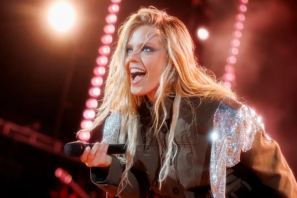 Кровавая премьера Reneé Rapp в Red Rocks: как поклонники потеряли голову от ‘Bite Me Tour’