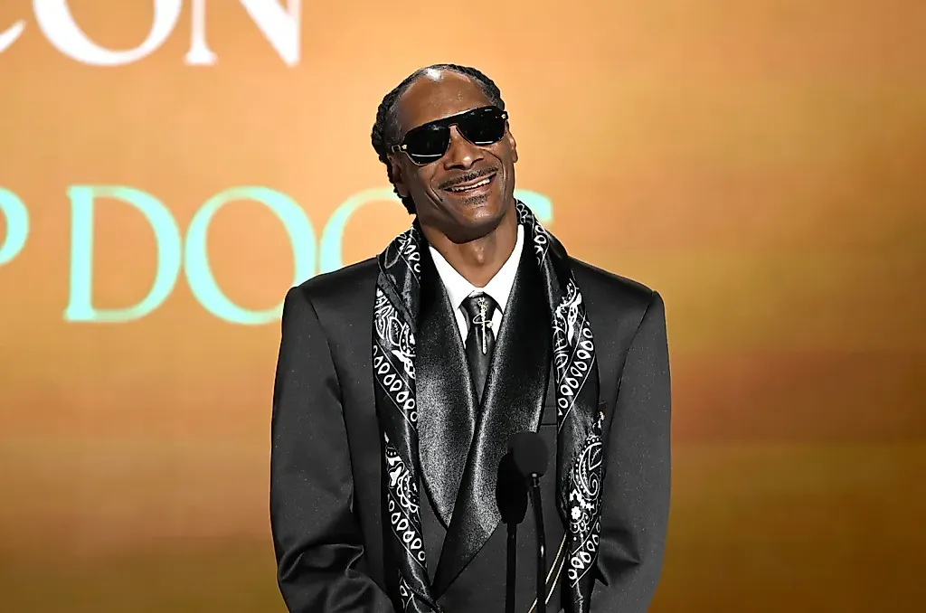 Snoop Dogg возвращается на Олимпиаду: теперь в пуховике