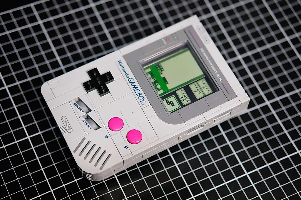 Lego Game Boy оживили: инженер превратила декорацию в настоящую игровую консоль