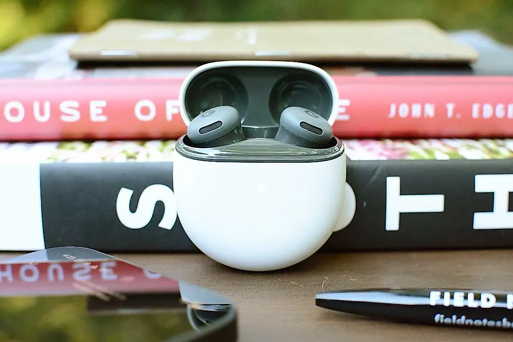 Google Pixel Buds 2a: шум, комфорт и Pixel