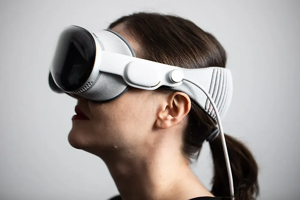 Apple Vision Pro предложит пользователям NBA Lakers в формате 3D