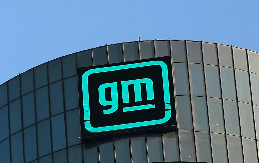 GM прекращает разработку водородных элементов