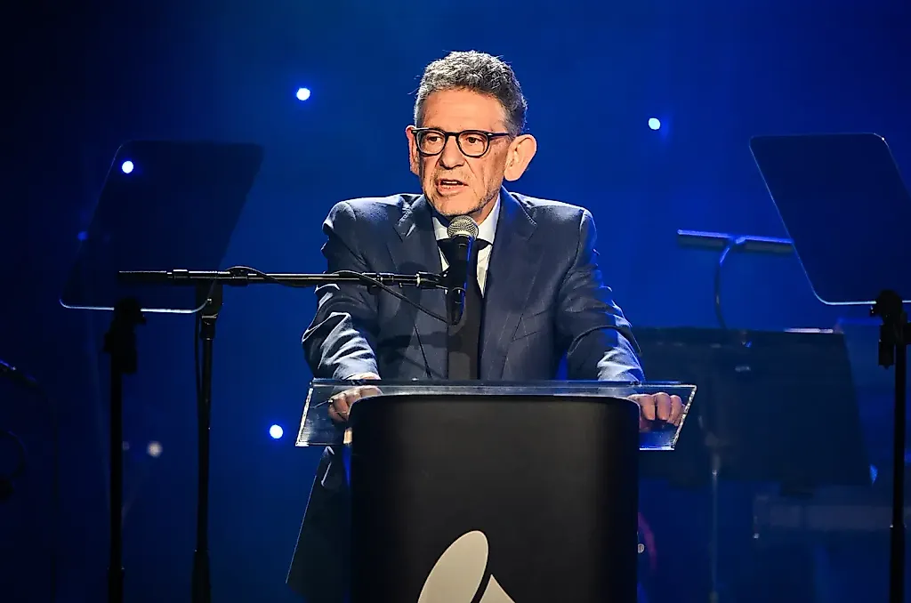 Глава Universal Music рассказал о стратегии работы с ИИ