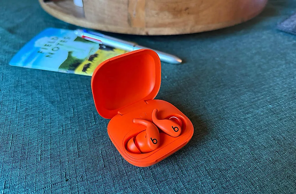 Powerbeats Fit: déjà vu в цвете Beats