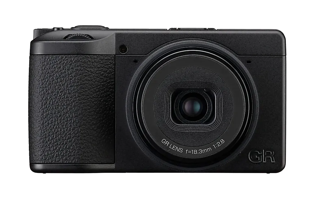 Ricoh представит свою первую монокамеру для фотографов-энтузиастов