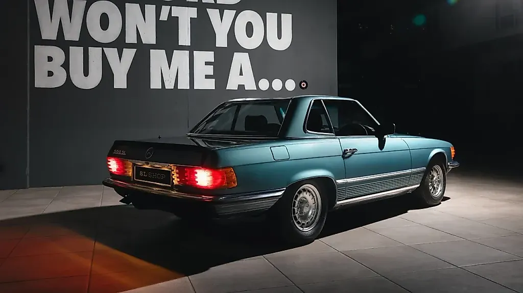 42 мили: Неизвестный Mercedes 500 SL из 1982 года найден без пробега