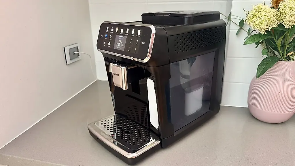 Philips LatteGo 4400: тест чёрной комедии