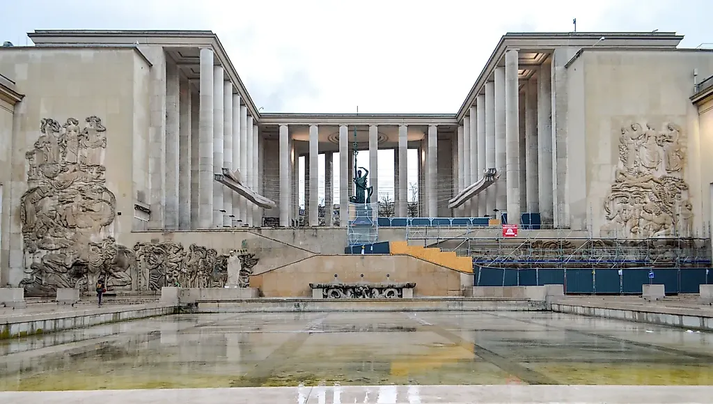 Palais de Tokyo убирает флаг Мартиники из-за угрозы закона