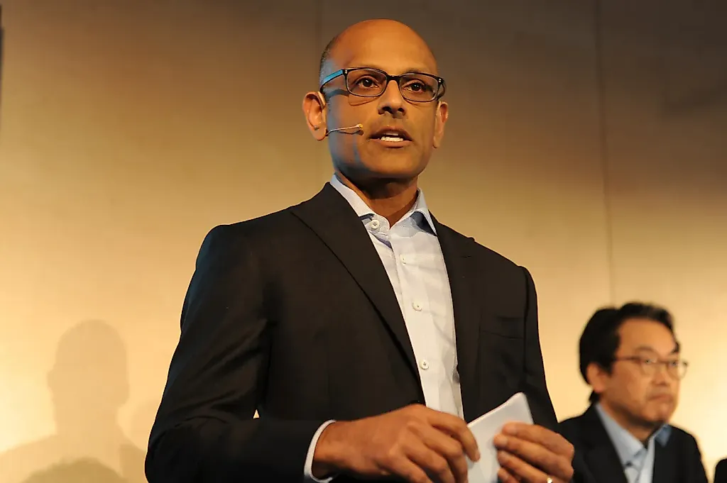 Microsoft и гонка за ИИ: ставка на платформы агентов
