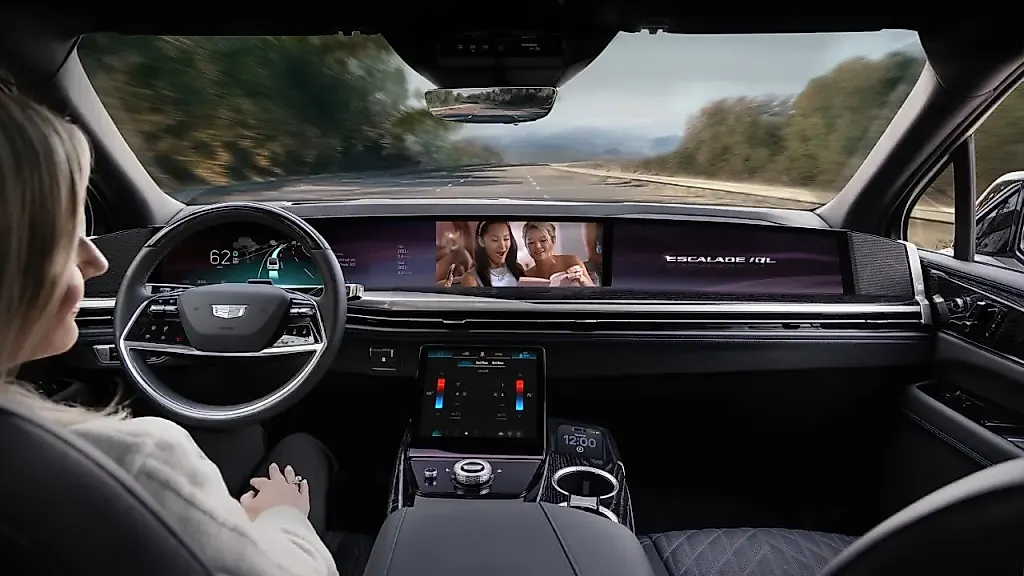 GM готовит "eyes-off driving" — готовы ли мы?