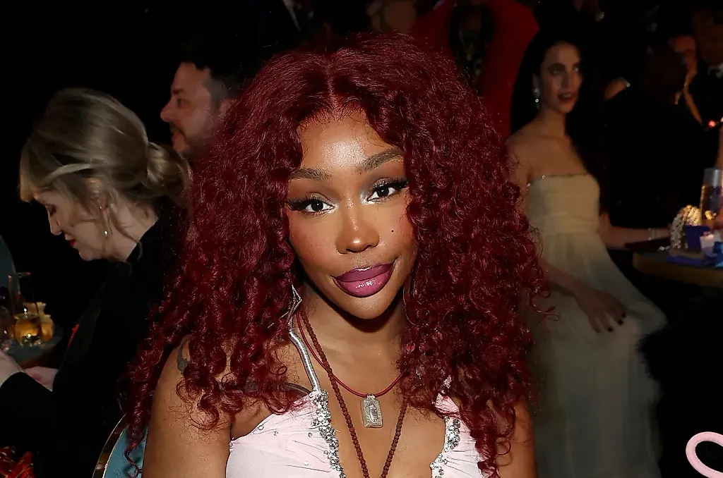 SZA: я не "сдаю экзамен по дружбе" между звёздами