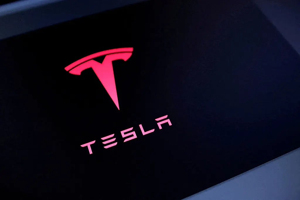 Musk официально на триллион: акционеры Tesla устроили новый аттракцион невиданной щедрости