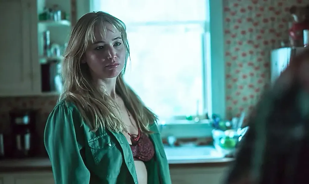 «Die My Love»: Оскары, Лоуренс и абсурд на грани нервного срыва