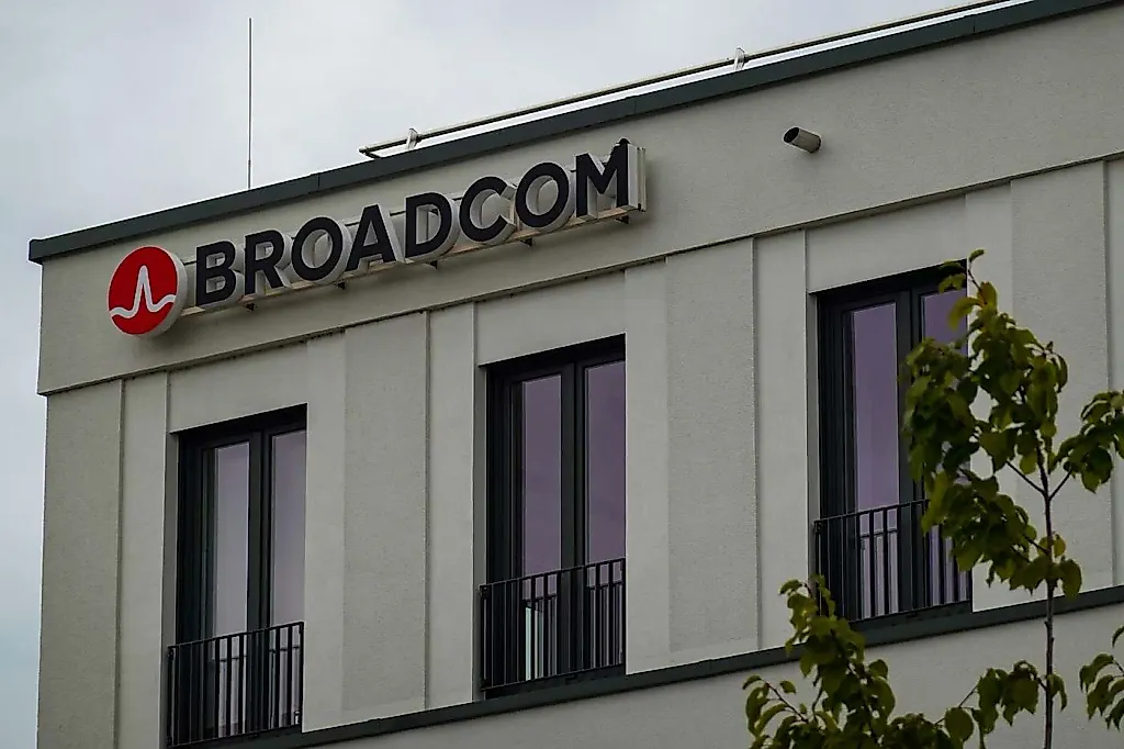 Broadcom выпустила AI-чип для мгновенного аудиоперевода