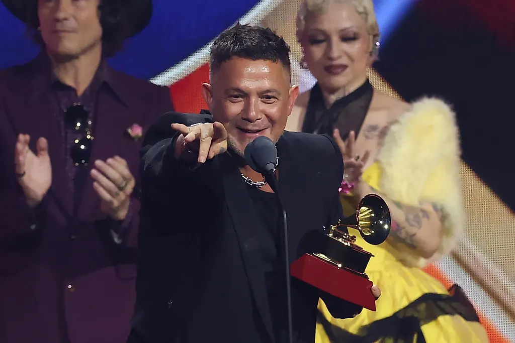 Сенсации и недоумения на Latin Grammy 2025