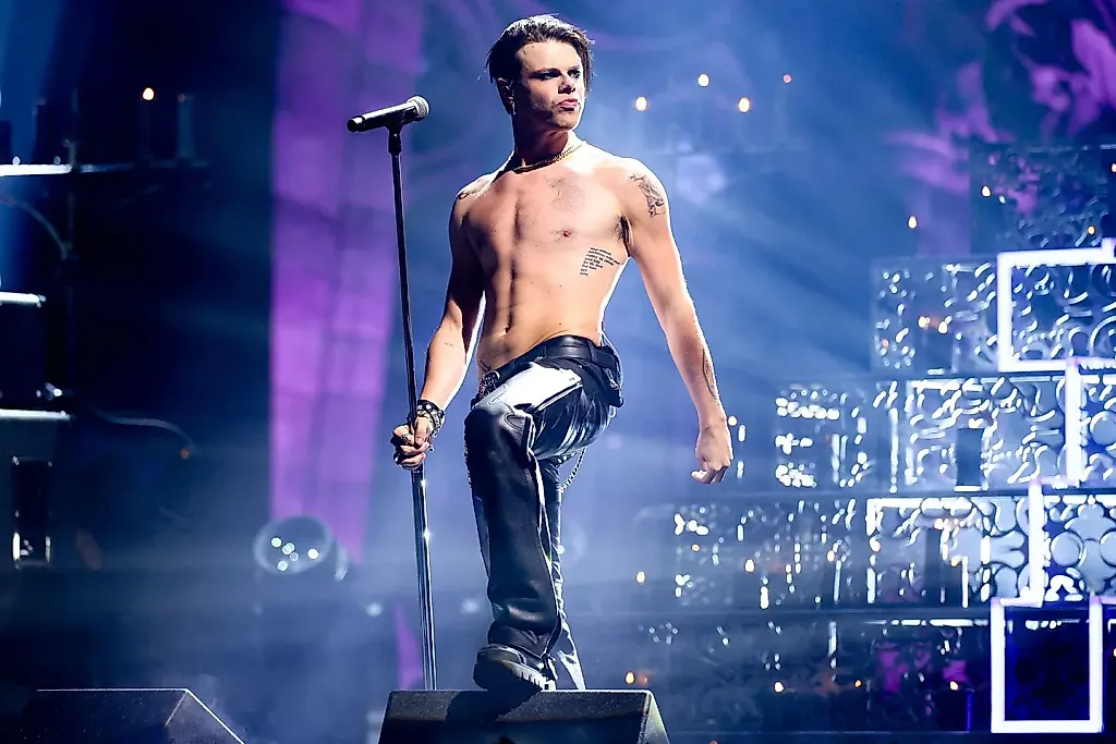 Yungblud не отменяет концертный тур в Австралии