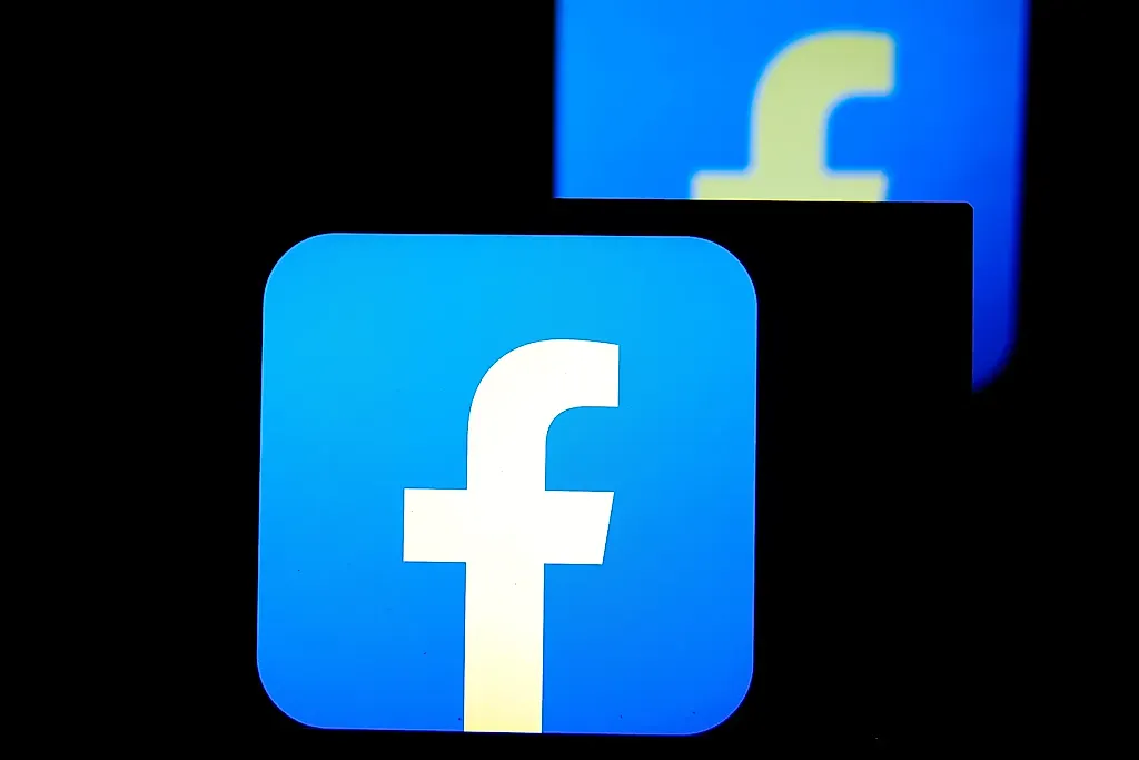 Facebook возвращается к дружбе и общению