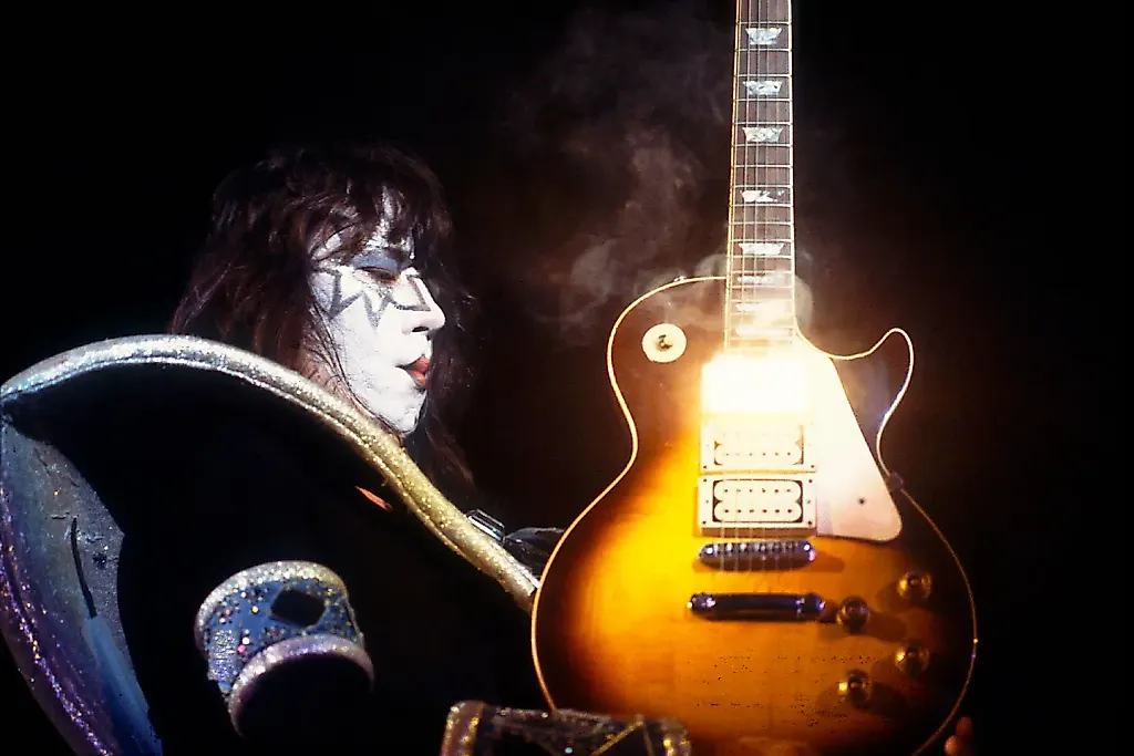 Легендарная гитара Ace Frehley на аукционе