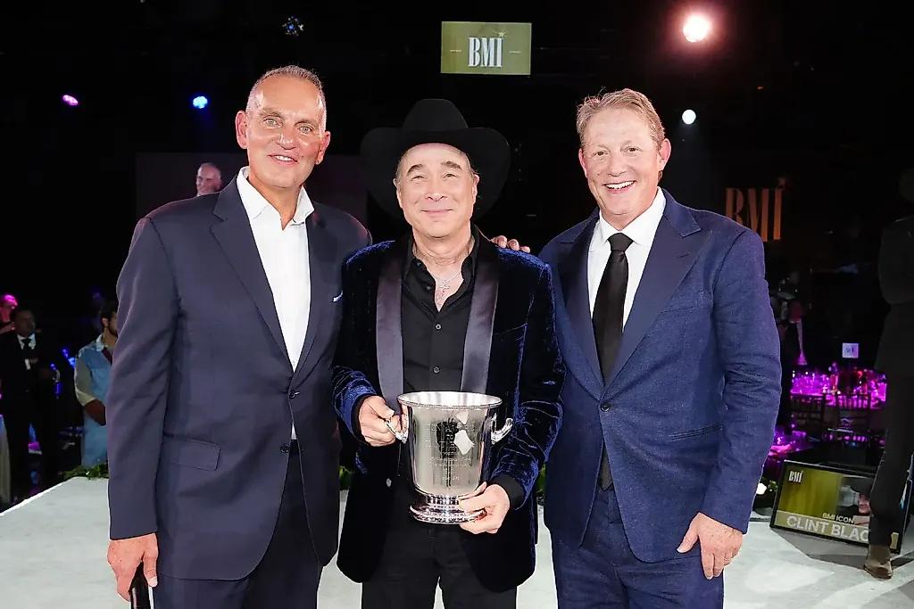 Клинт Блэк признан иконой BMI на кантри-премии