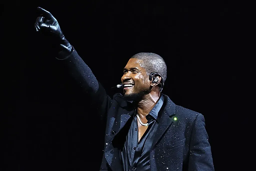 Usher требует от продюсера $700 тыс. за провал ресторана в Атланте