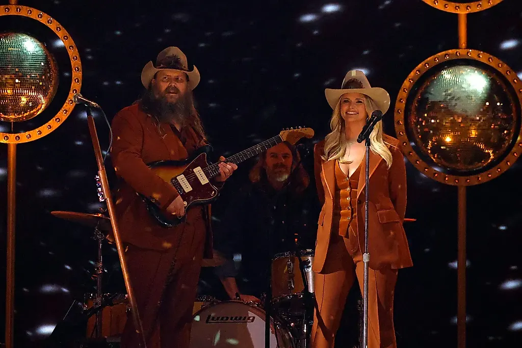 Триумф женщин и неожиданные победители на CMA Awards 2025