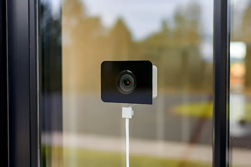 Wyze представила необычную домашнюю камеру для окон