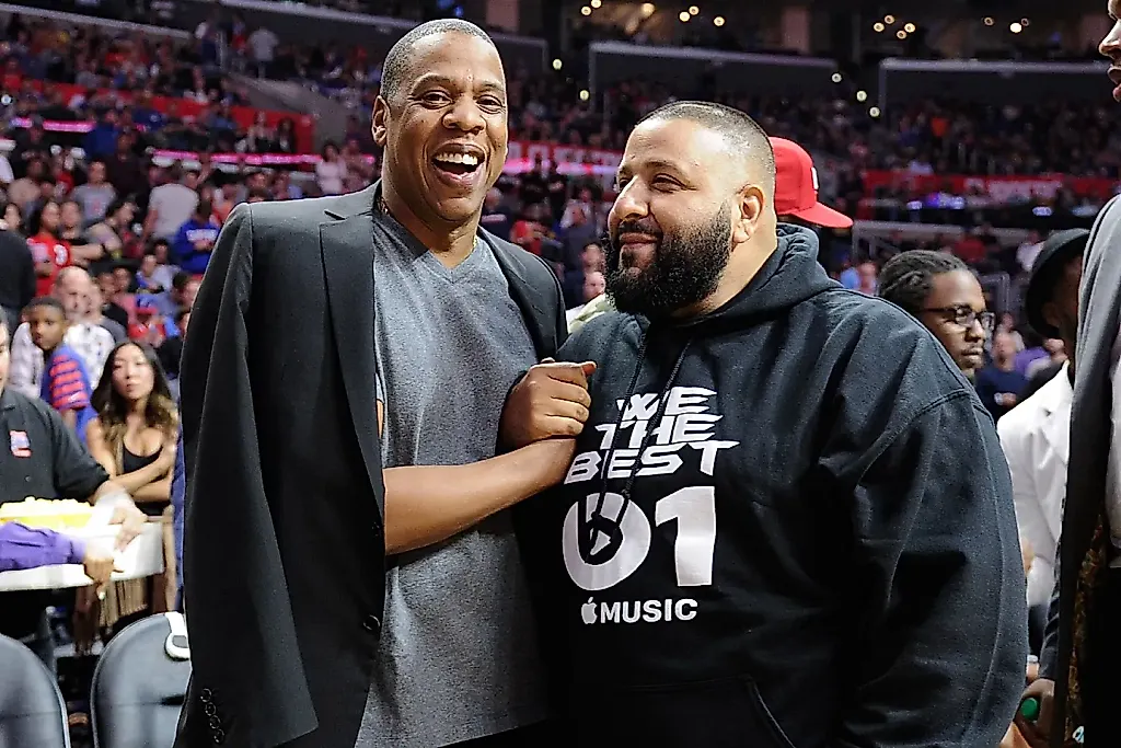 Jay-Z и Lenny S подарили DJ Khaled культовый BMW M3 1991 года к 50-летию