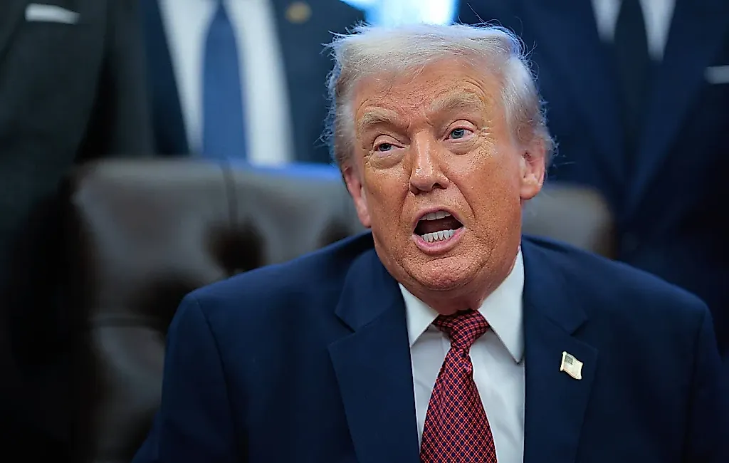 Трамп намекает на "проблему" слияния Netflix и Warner Bros.
