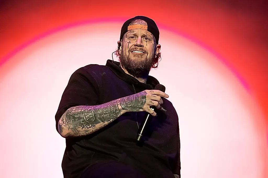 Jelly Roll стал членом Grand Ole Opry