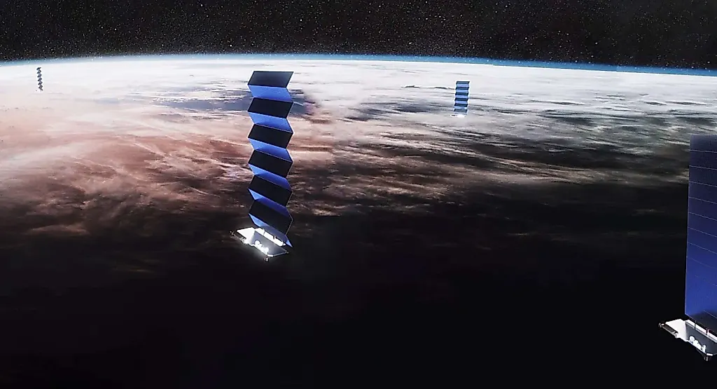 Starlink и китайский спутник едва не столкнулись в космосе