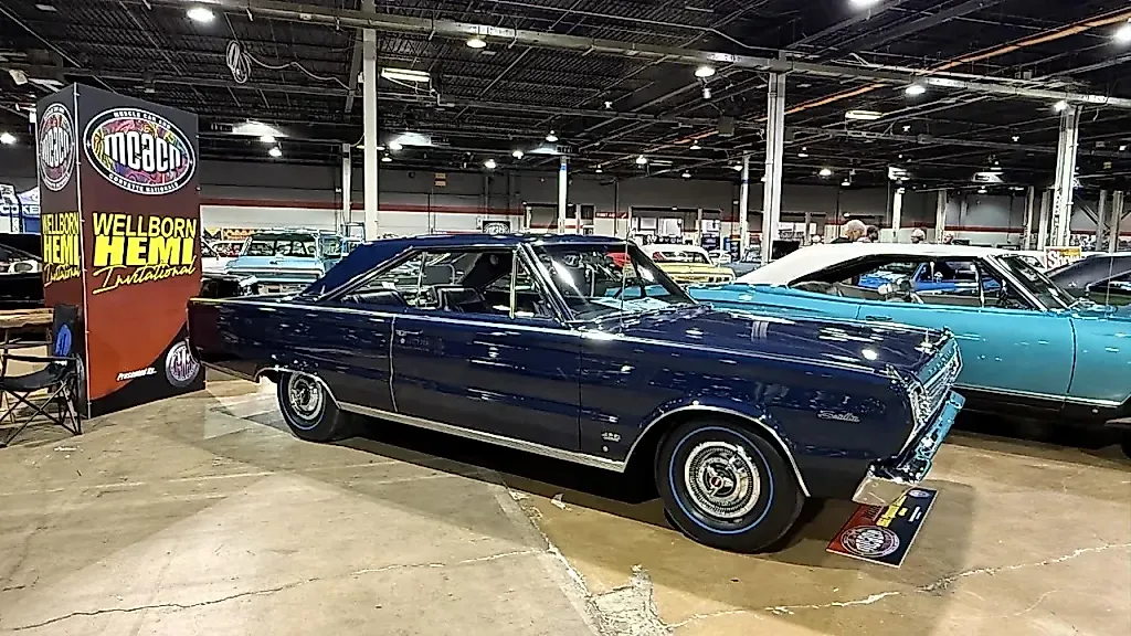 426 Hemi: Король двигателя