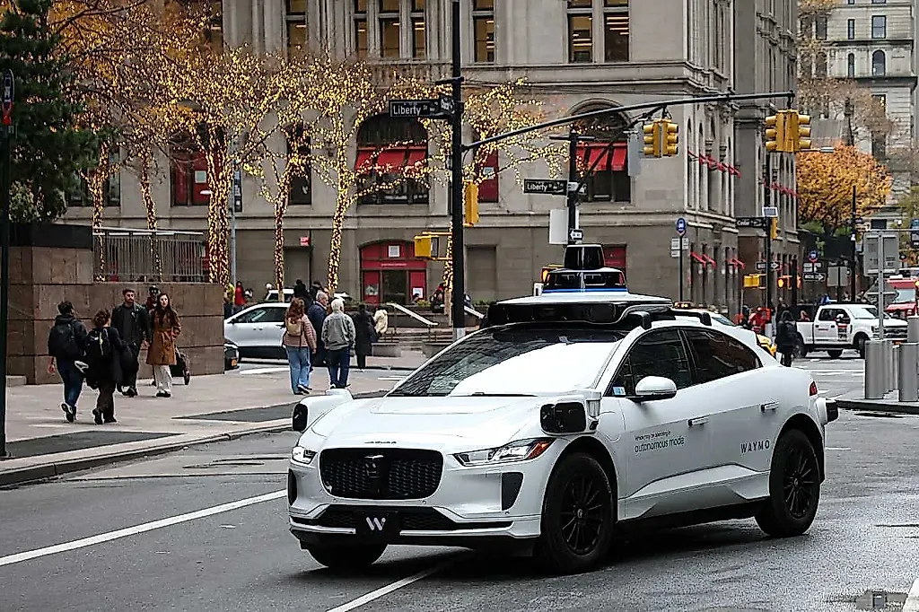 Беспомощные такси Waymo после отключения электричества в Сан-Франциско
