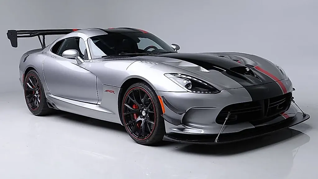 Больше 20 машин коллекции Centre Point поступят на аукцион Barrett-Jackson 2026 в Скоттсдейле