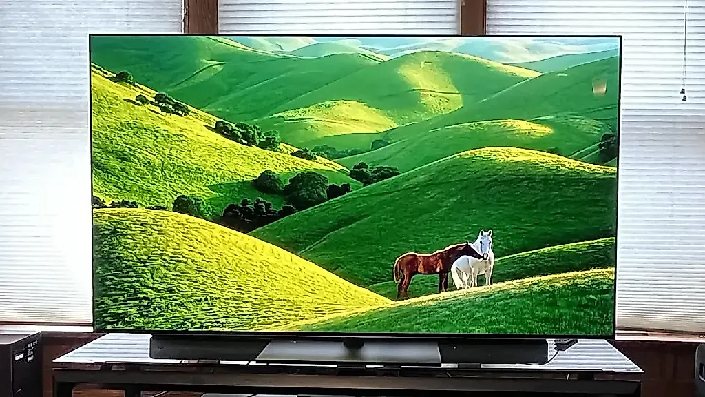 Победители и неудачники среди телевизоров 2025 года: OLED и нелепая борьба 8K