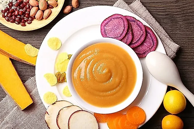 Можно ли кормить кошек детским питанием?