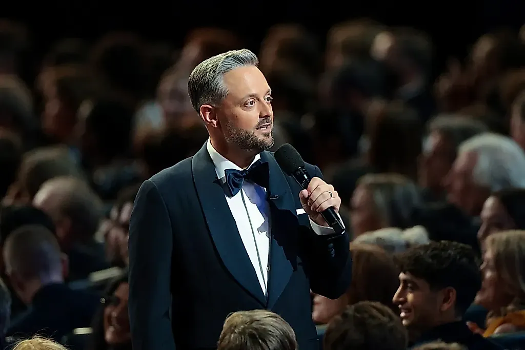 Nate Bargatze в топе комедийных туров четвертый месяц подряд
