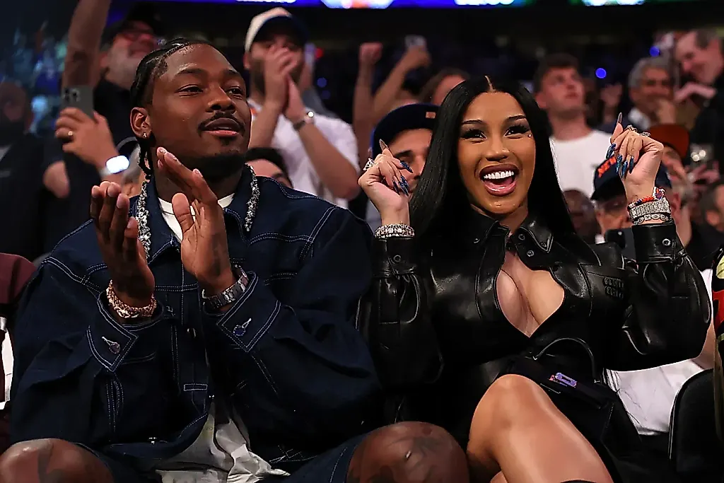 Как развивались отношения Cardi B и Стефона Диггса