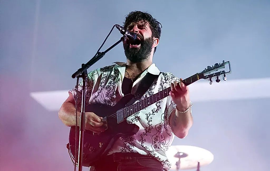 Foals намекнули на новый альбом: «2026…Год Огненной Лошади»
