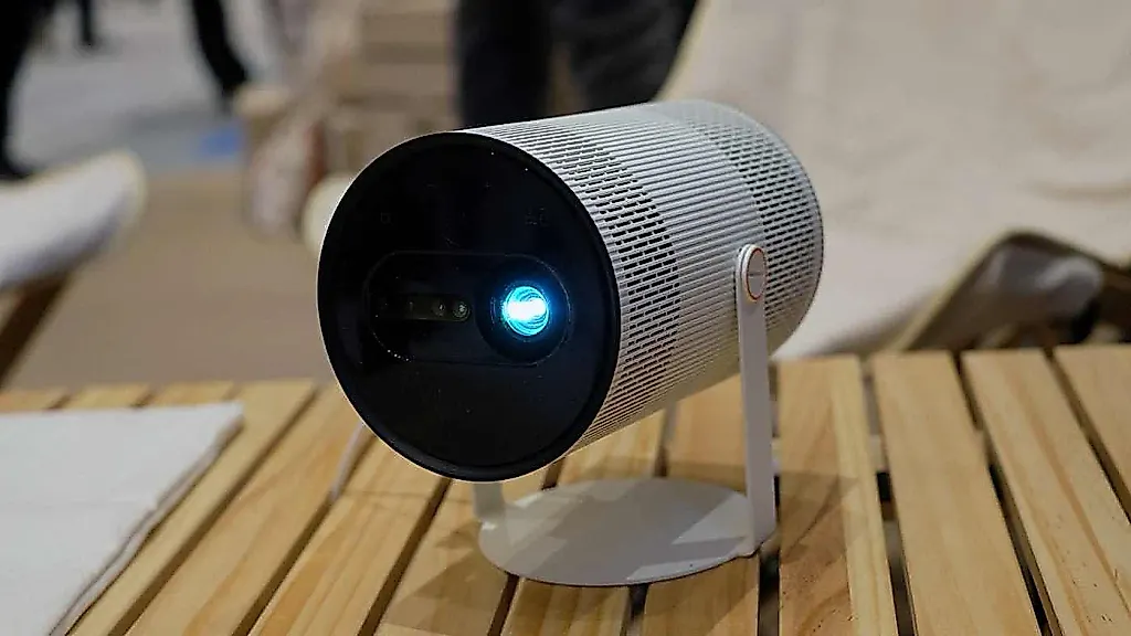 Проектор Samsung Freestyle+ — ярче, умнее, наглее