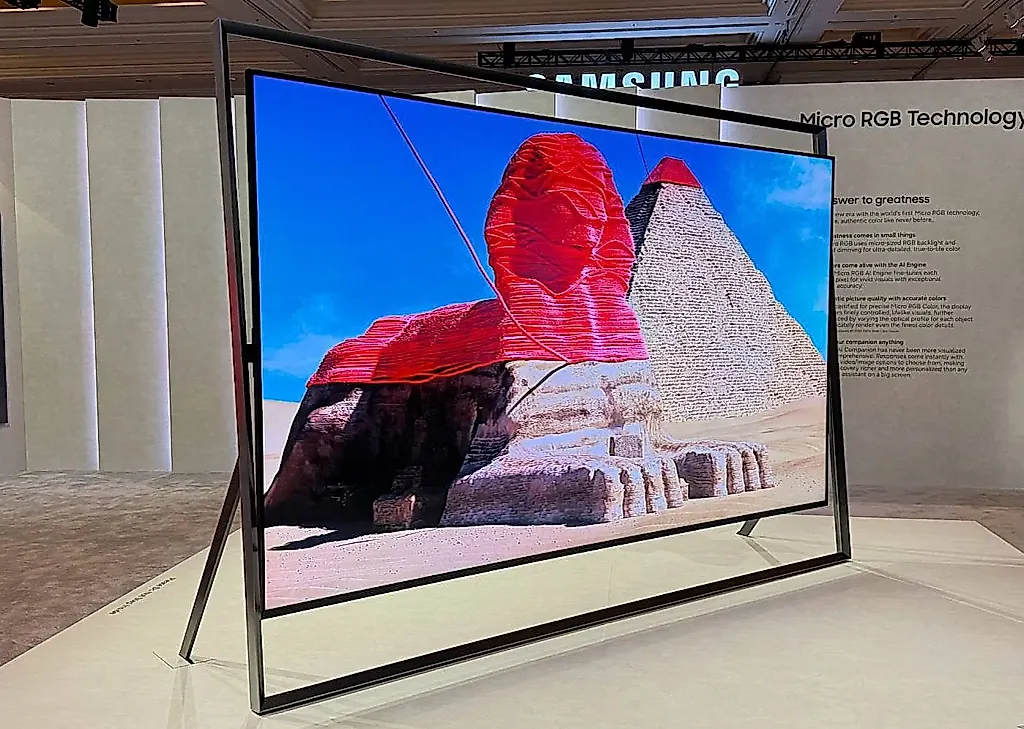 Samsung показала громадный 130-дюймовый Micro RGB телевизор на CES 2026